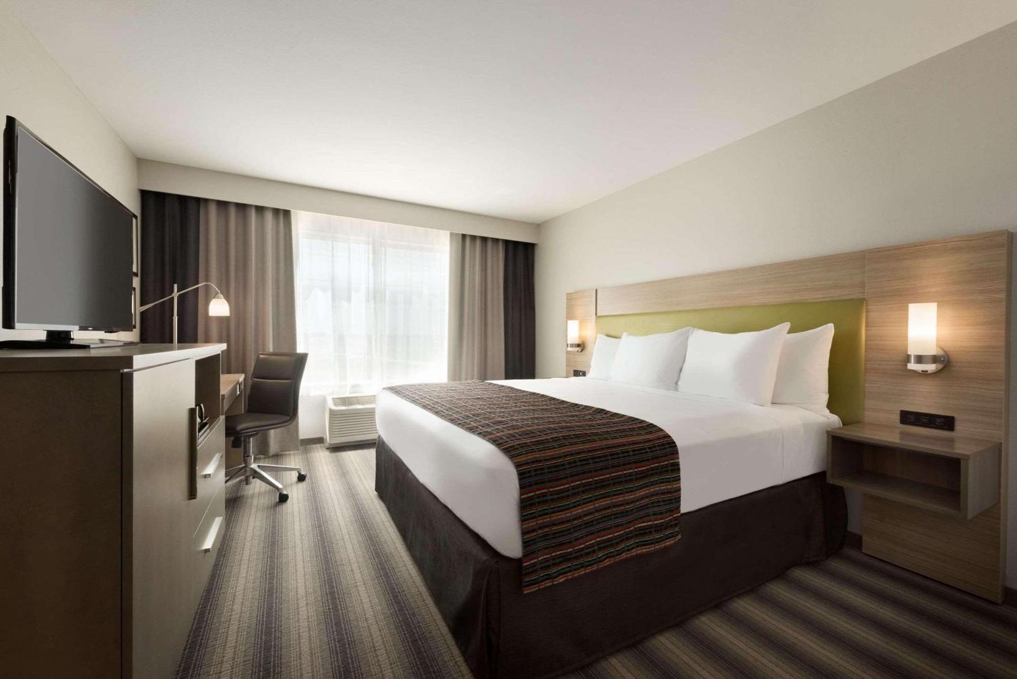 Country Inn & Suites By Radisson, Indianola, Ia Buitenkant foto